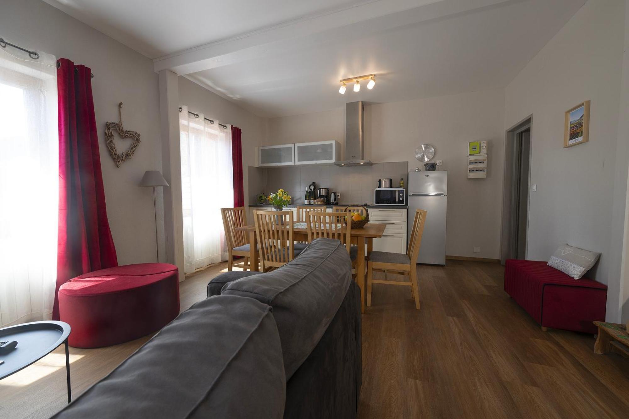Muscat - Bel Appartement Renove Recemment - Au Pied Du Vignoble - Parking Gratuit Olenevka Ngoại thất bức ảnh